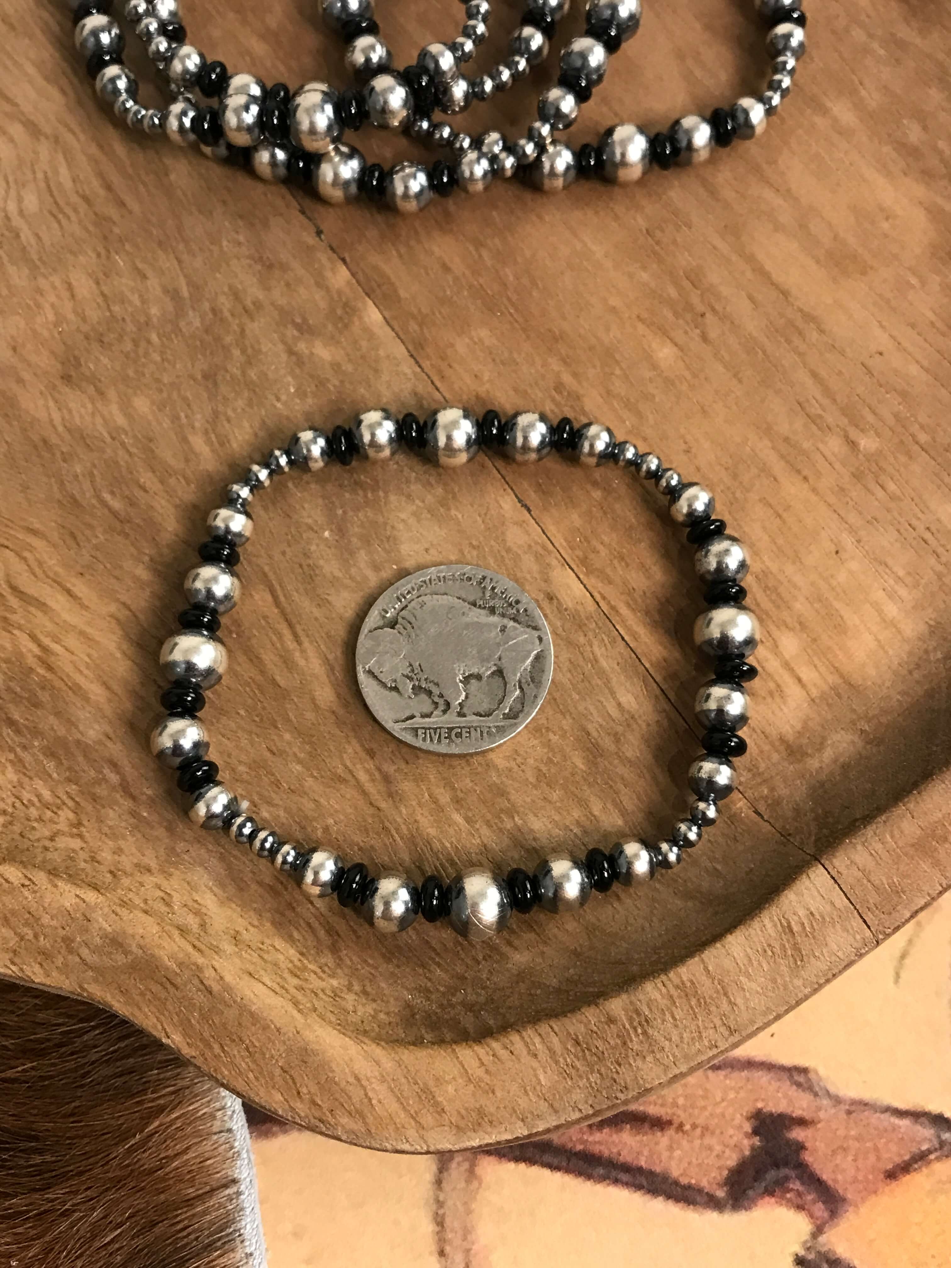 The Pompei Onyx Stretch Bracelet-Bracelets & Cuffs-Calli Co., Turquoise and Silver Jewelry, Native American Handmade, Zuni Tribe, Navajo Tribe, Brock Texas