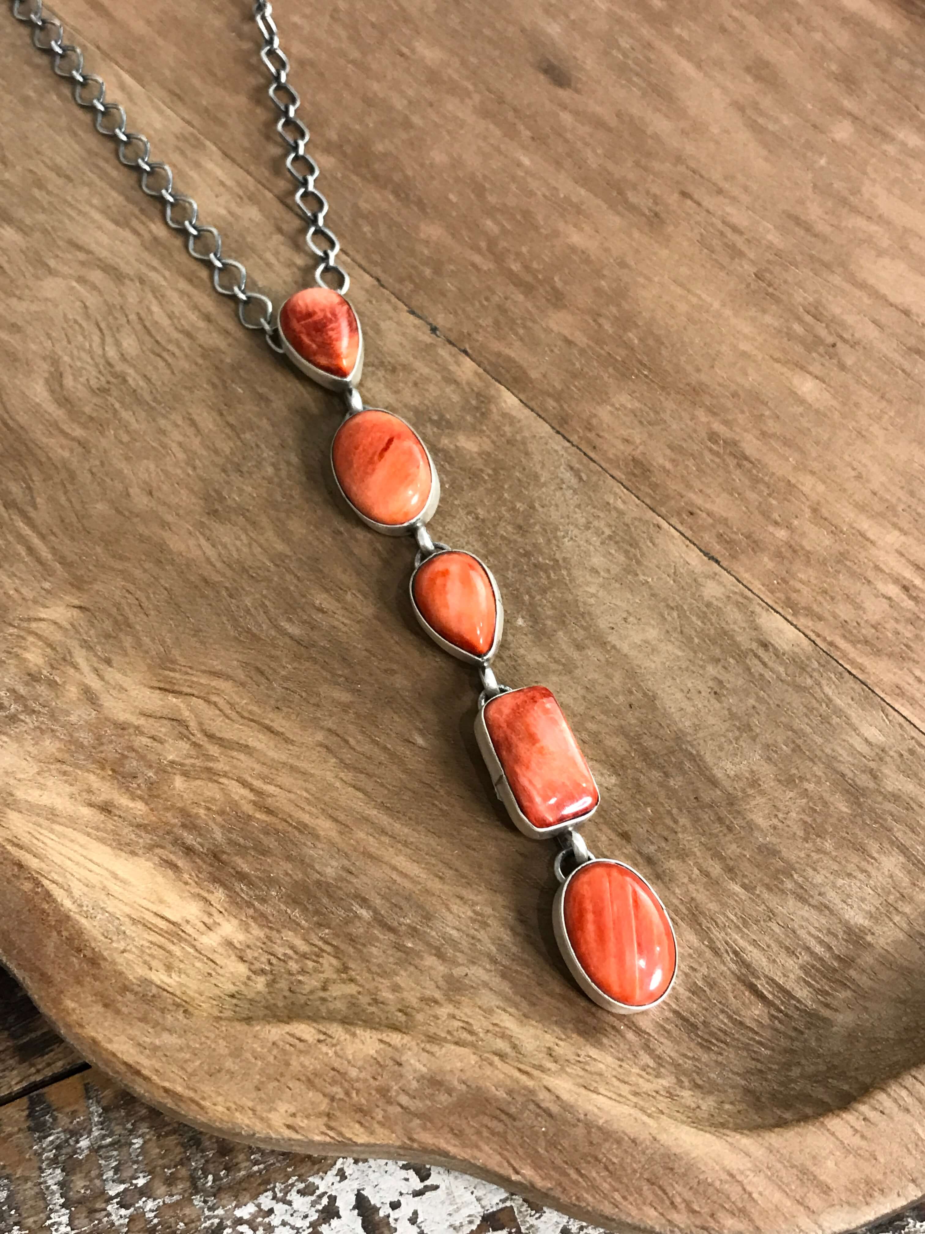 The Arroyo Lariat Necklace in Spiny Oyster, 7-Necklaces-Calli Co., Turquoise and Silver Jewelry, Native American Handmade, Zuni Tribe, Navajo Tribe, Brock Texas