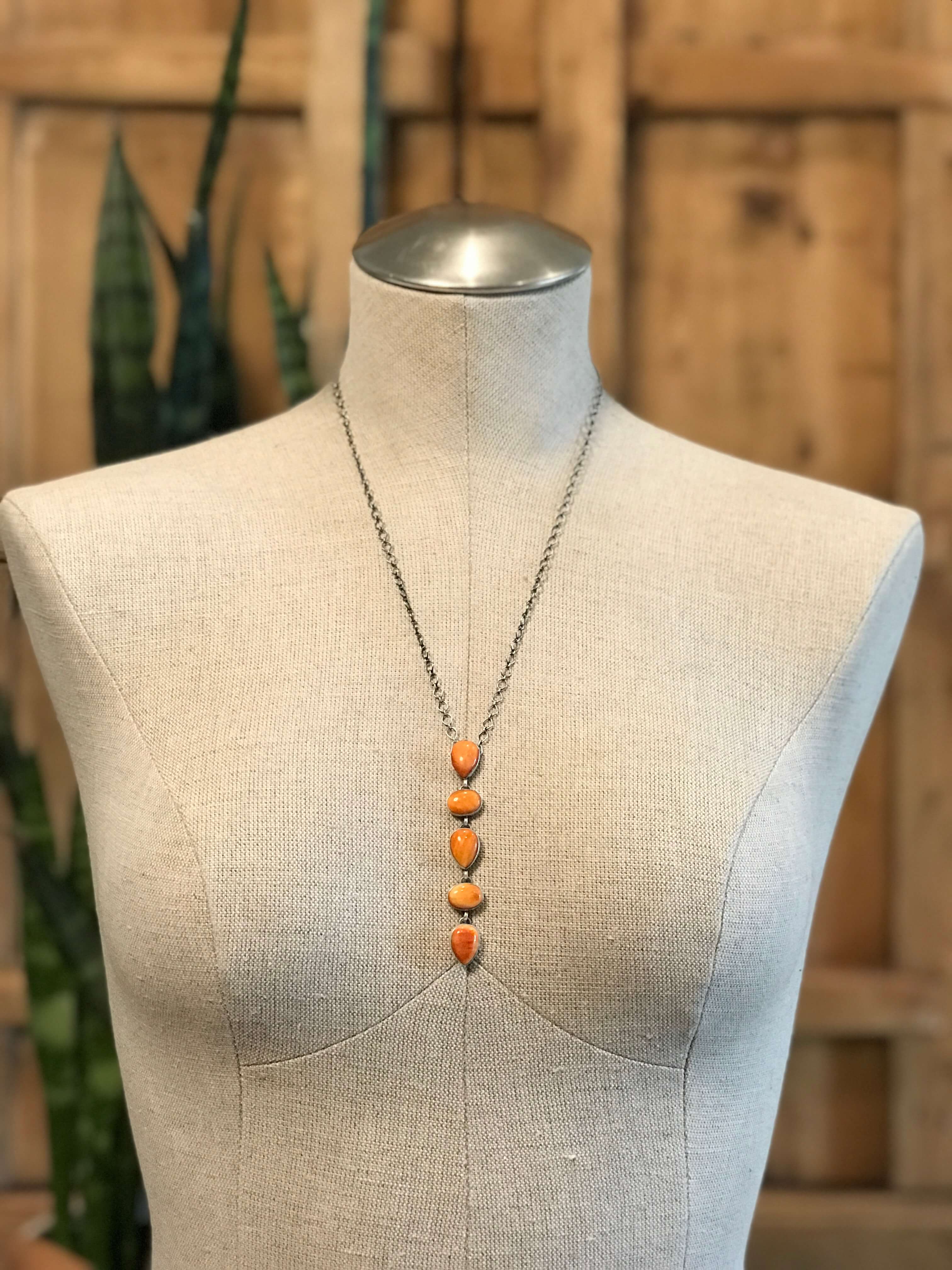 The Arroyo Lariat Necklace in Spiny Oyster, 5-Necklaces-Calli Co., Turquoise and Silver Jewelry, Native American Handmade, Zuni Tribe, Navajo Tribe, Brock Texas