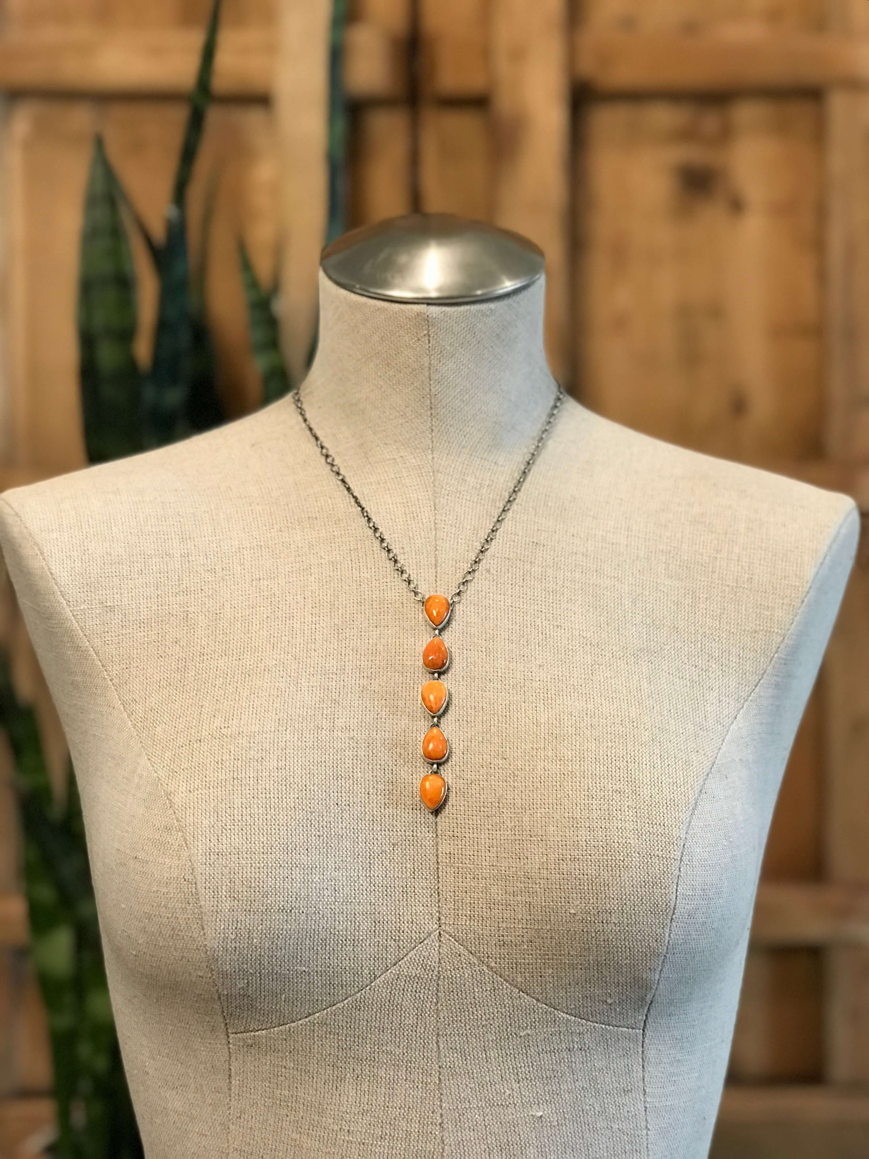 The Arroyo Lariat Necklace in Spiny Oyster, 6-Necklaces-Calli Co., Turquoise and Silver Jewelry, Native American Handmade, Zuni Tribe, Navajo Tribe, Brock Texas