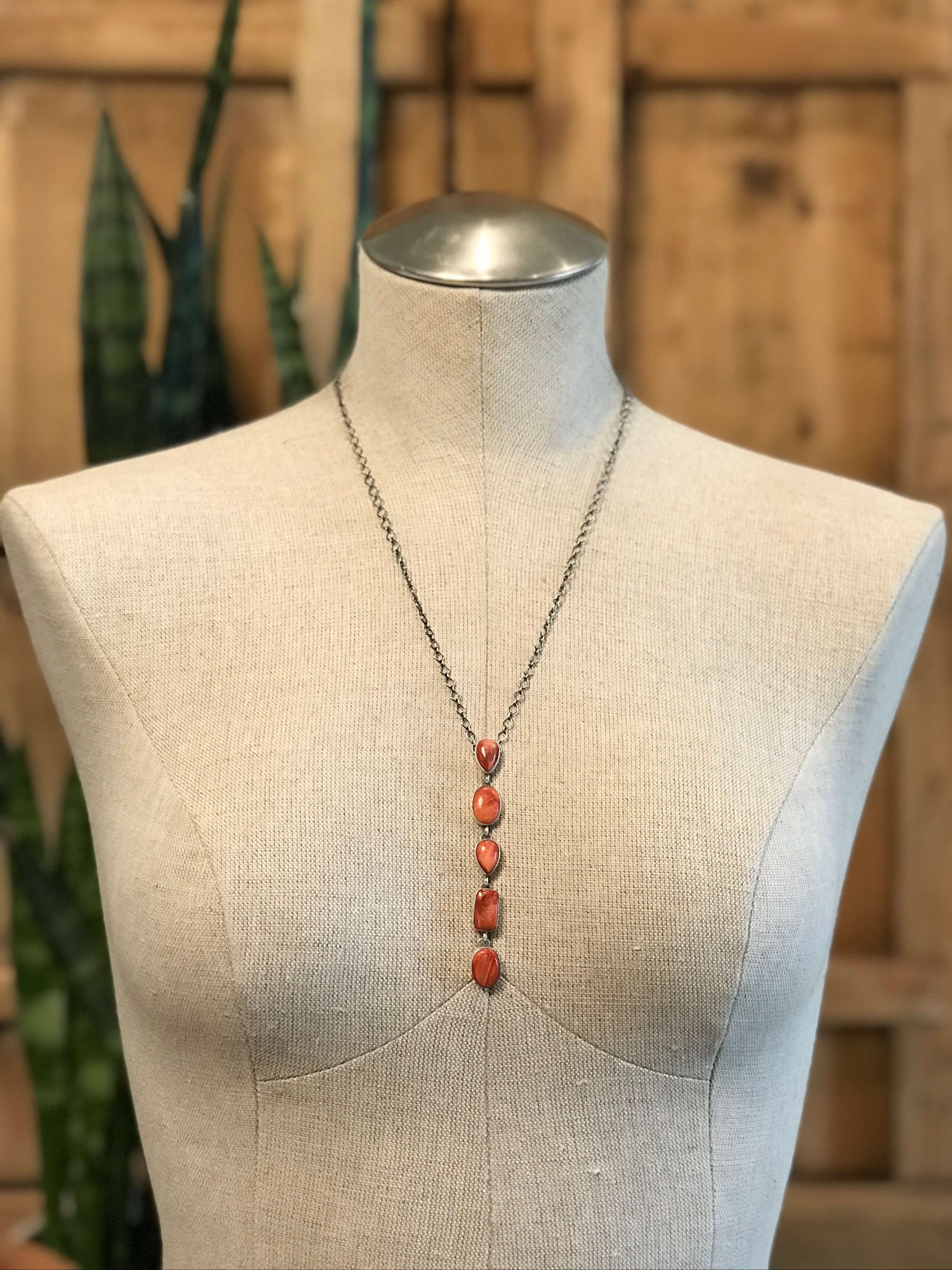 The Arroyo Lariat Necklace in Spiny Oyster, 7-Necklaces-Calli Co., Turquoise and Silver Jewelry, Native American Handmade, Zuni Tribe, Navajo Tribe, Brock Texas