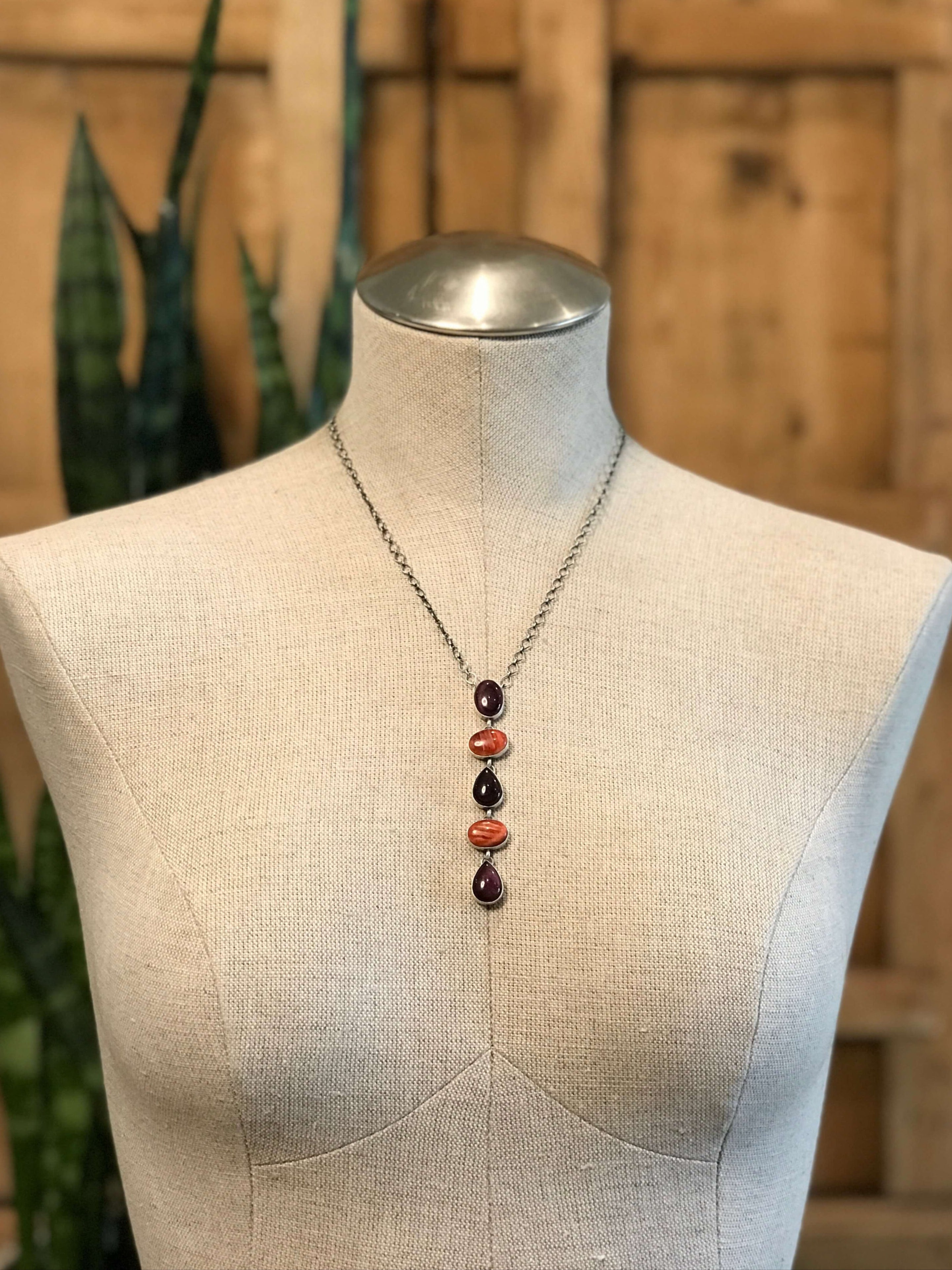 The Arroyo Lariat Necklace in Spiny Oyster, 8-Necklaces-Calli Co., Turquoise and Silver Jewelry, Native American Handmade, Zuni Tribe, Navajo Tribe, Brock Texas