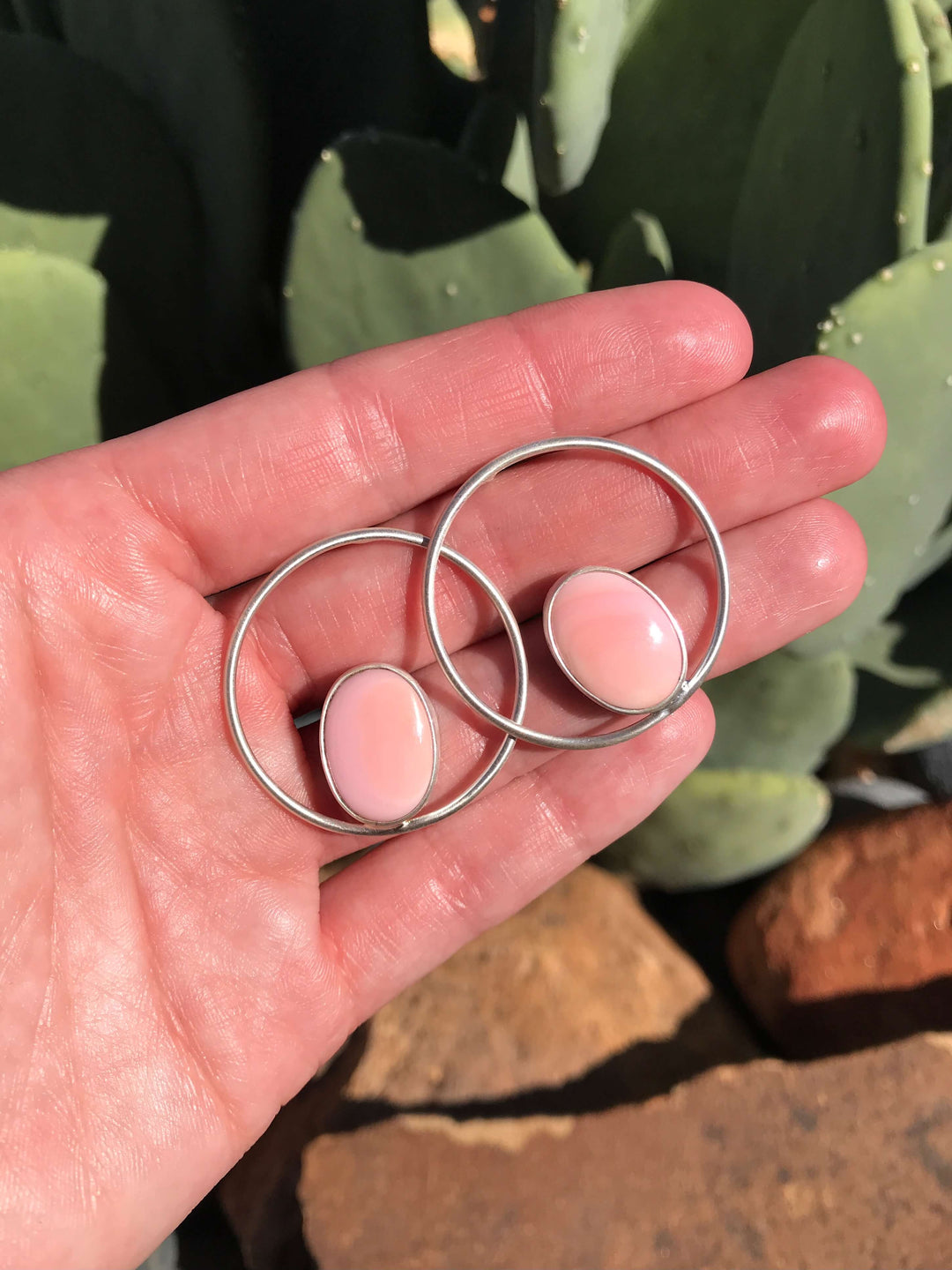 The Texon Pink Conch Hoop Earrings, 9-Earrings-Calli Co., Turquoise and Silver Jewelry, Native American Handmade, Zuni Tribe, Navajo Tribe, Brock Texas
