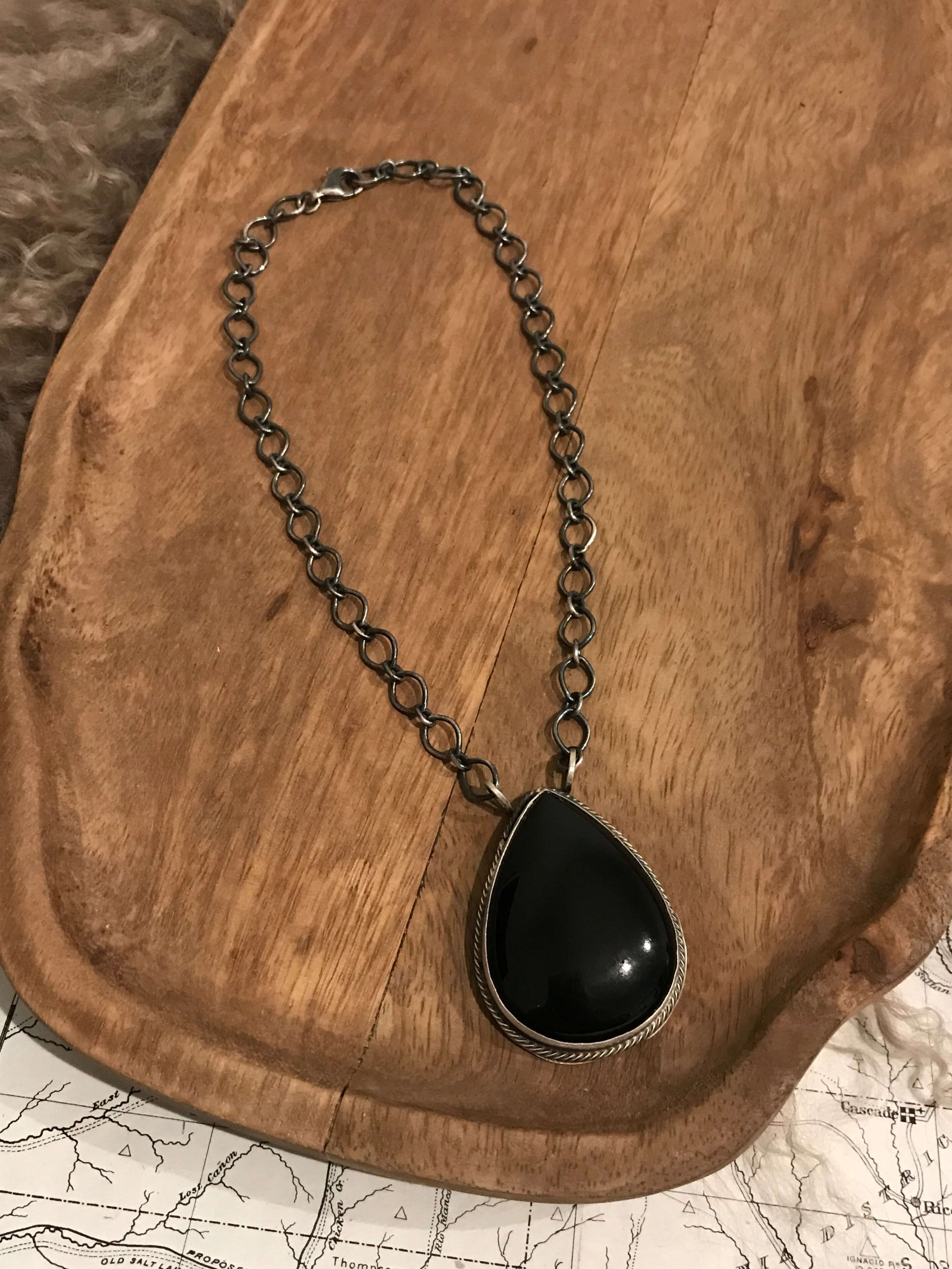 The Plymouth Choker Necklace-Necklaces-Calli Co., Turquoise and Silver Jewelry, Native American Handmade, Zuni Tribe, Navajo Tribe, Brock Texas