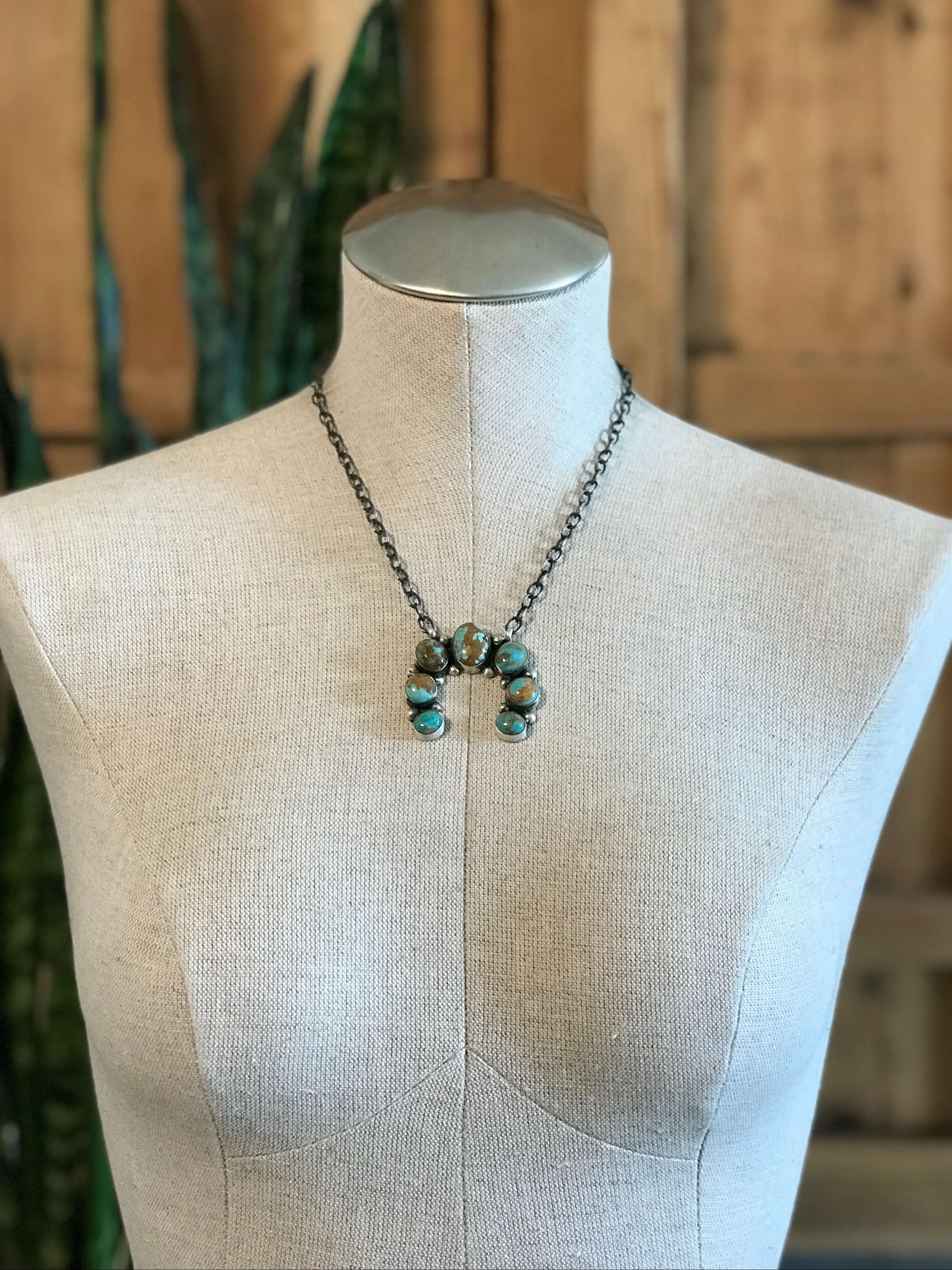 The Naja Symbol in Navajo Jewelry: Meaning & Significance – Calli