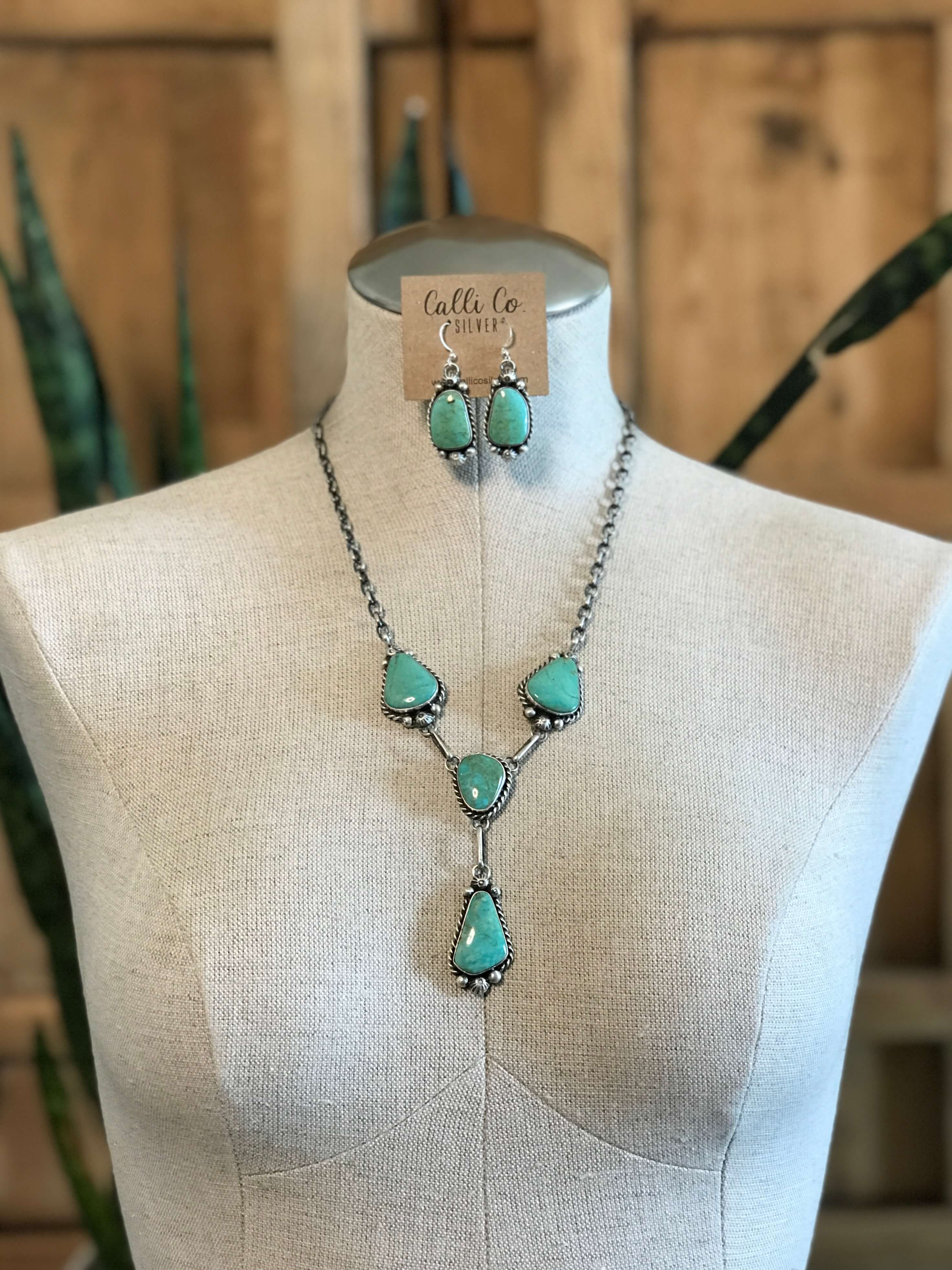 Women's Navajo Made Turquoise Lariat Necklace Set | Calli Co
