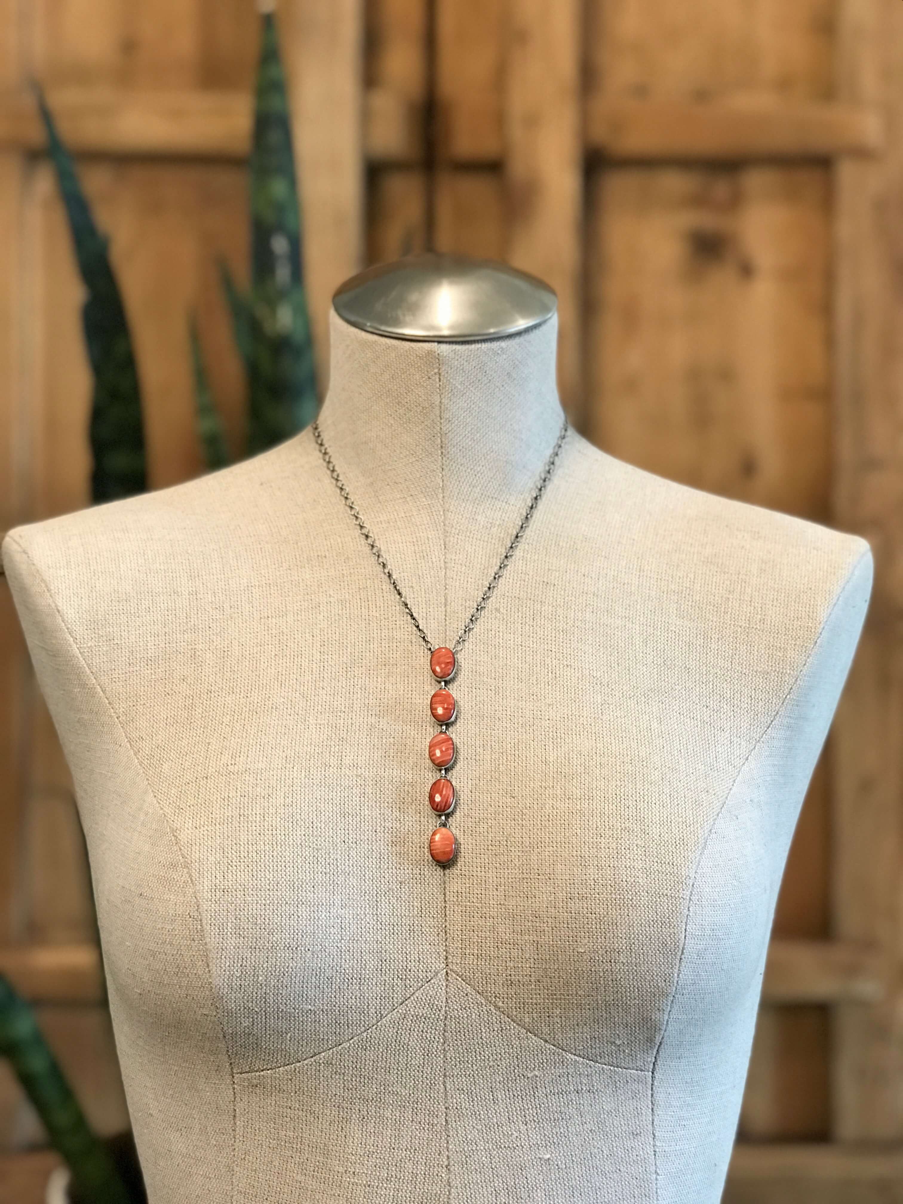 The Arroyo Lariat Necklace in Spiny Oyster, 12-Necklaces-Calli Co., Turquoise and Silver Jewelry, Native American Handmade, Zuni Tribe, Navajo Tribe, Brock Texas