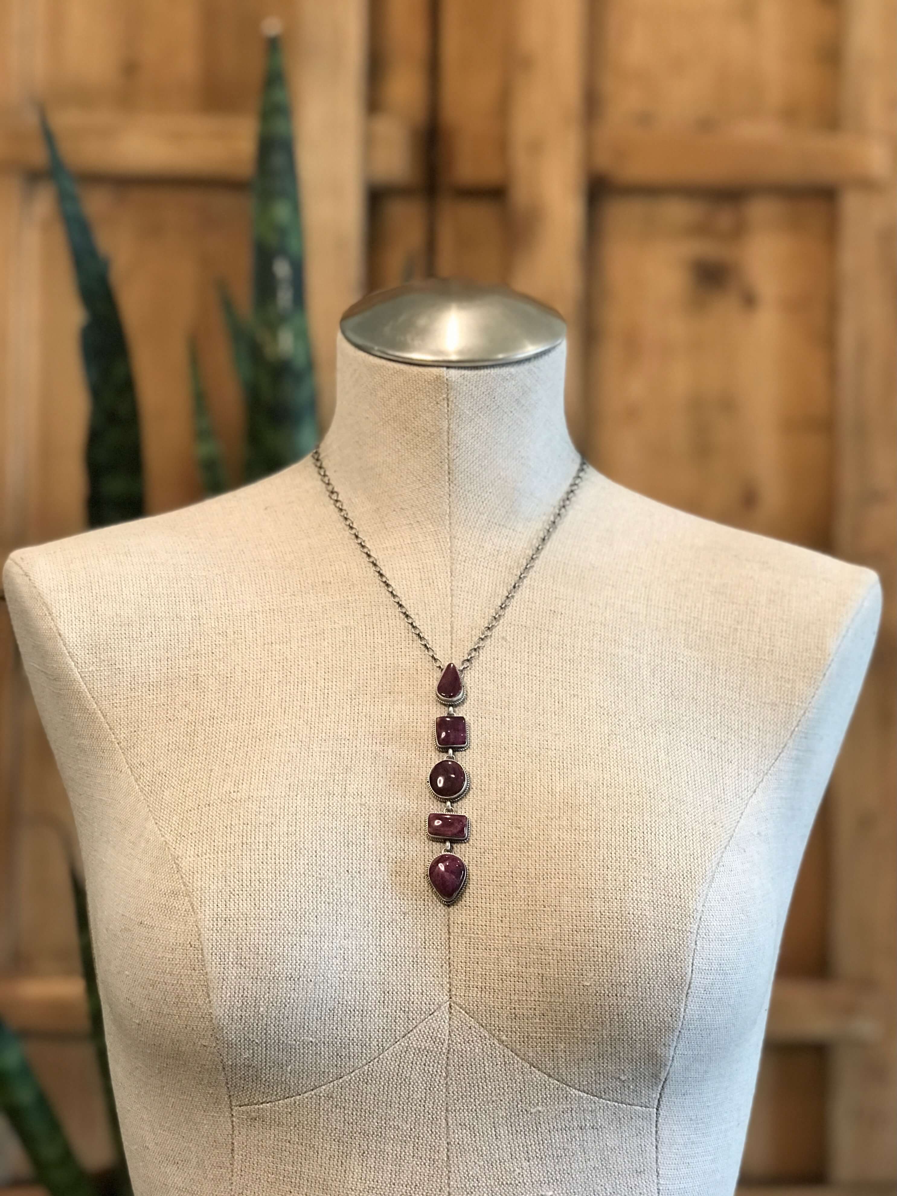 The Arroyo Lariat Necklace in Spiny Oyster, 20-Necklaces-Calli Co., Turquoise and Silver Jewelry, Native American Handmade, Zuni Tribe, Navajo Tribe, Brock Texas