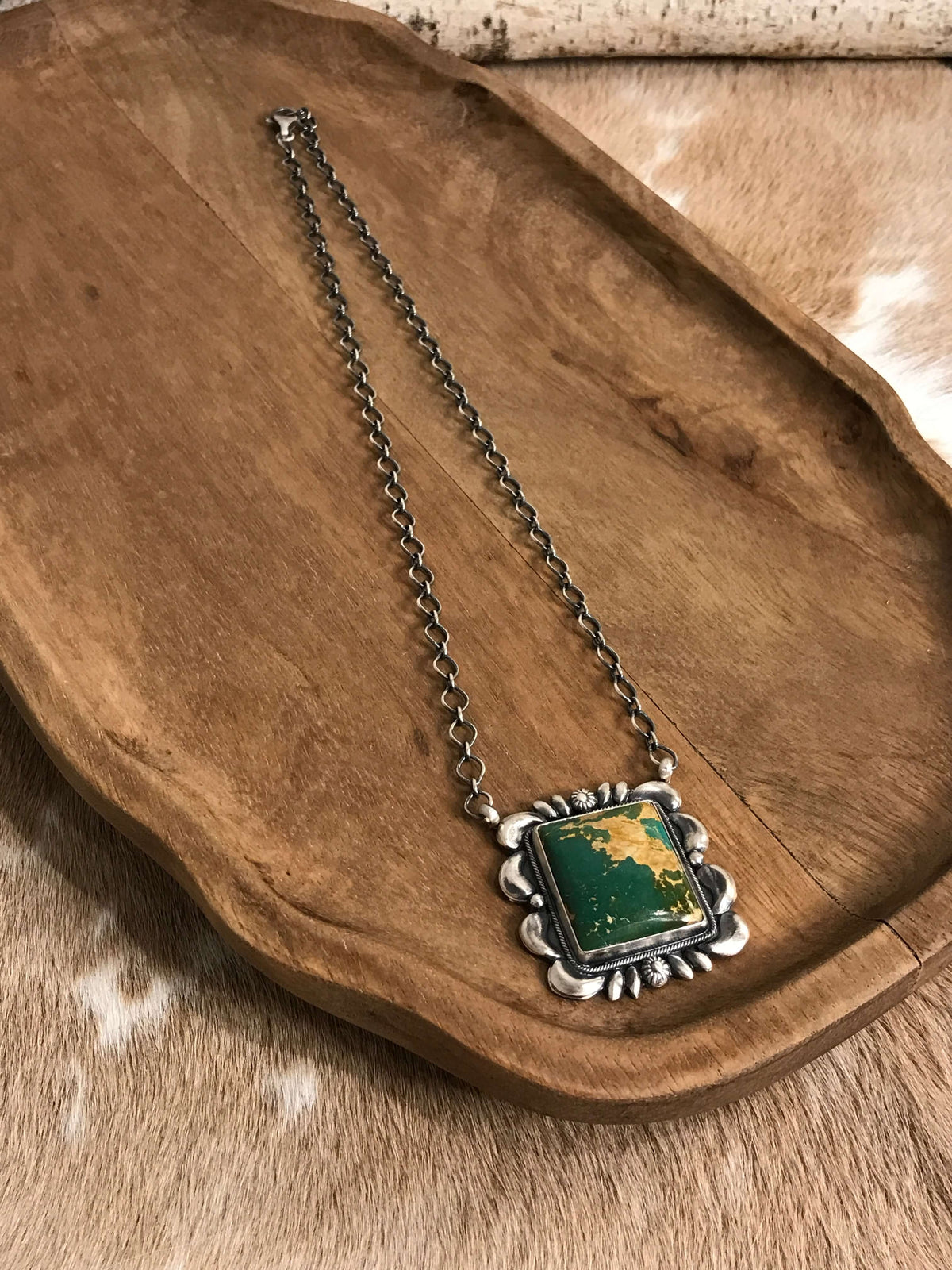 The Cardona Turquoise Necklace, 2-Necklaces-Calli Co., Turquoise and Silver Jewelry, Native American Handmade, Zuni Tribe, Navajo Tribe, Brock Texas
