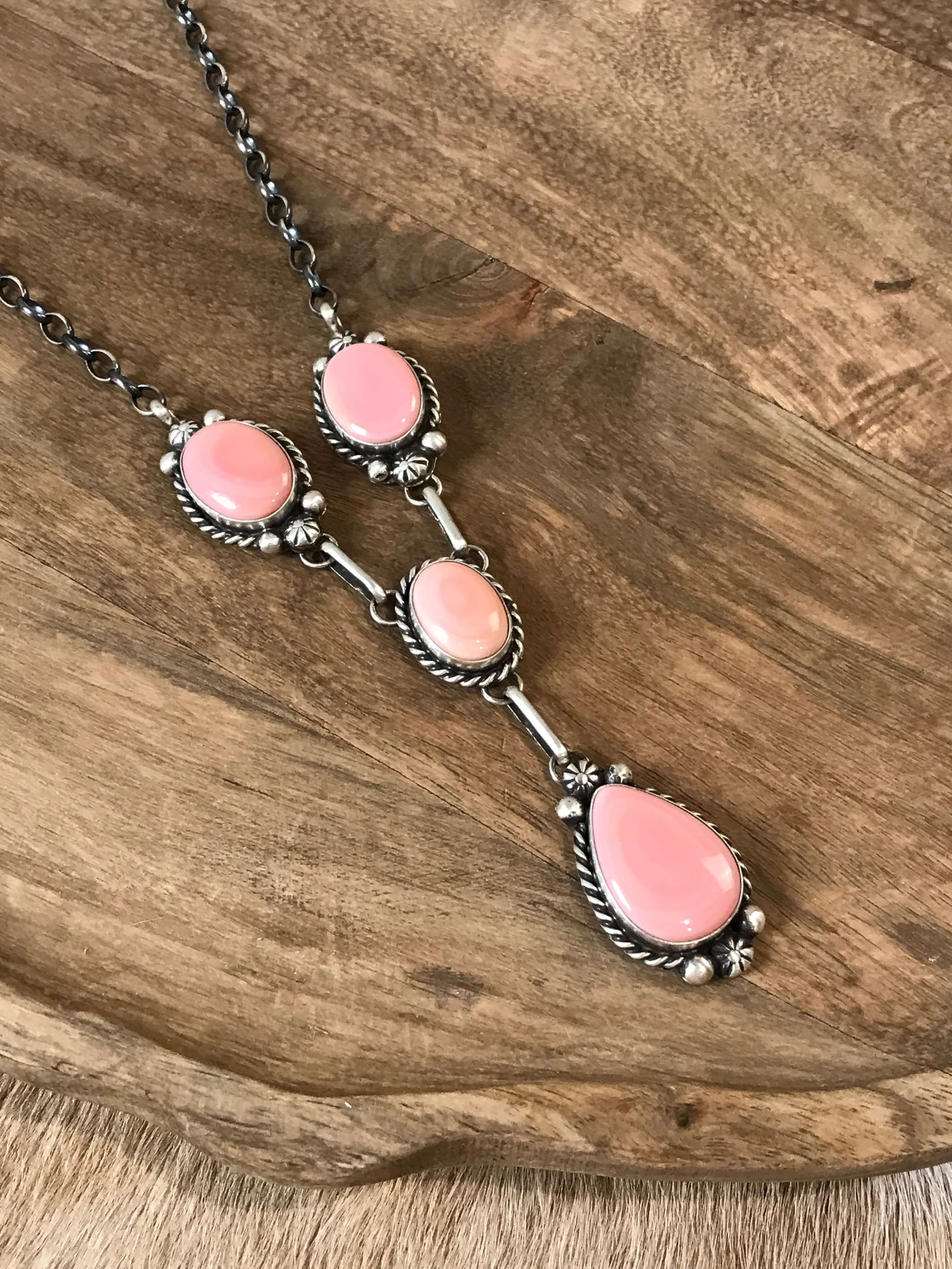 The Kirby Pink Conch Lariat Necklace Set – Calli Co. Silver