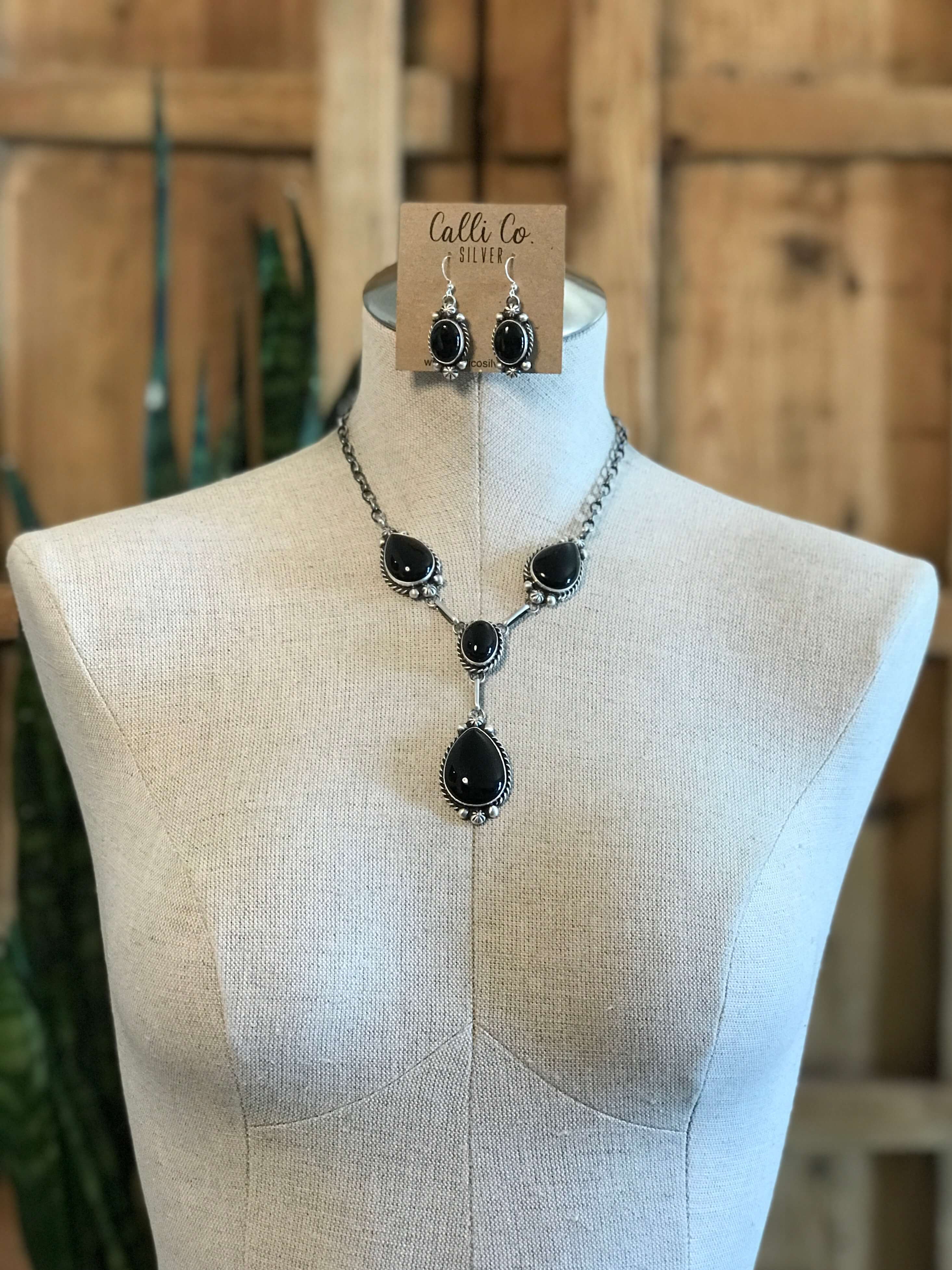The Wrenley Onyx Lariat Necklace Set-Necklaces-Calli Co., Turquoise and Silver Jewelry, Native American Handmade, Zuni Tribe, Navajo Tribe, Brock Texas