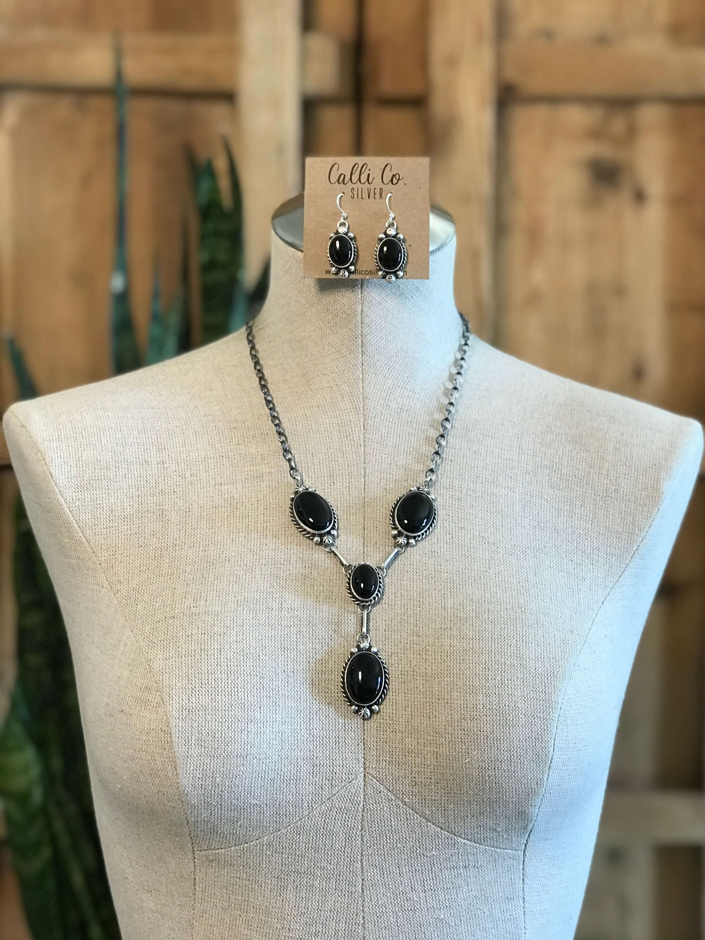 The Valor Onyx Lariat Necklace Set-Necklaces-Calli Co., Turquoise and Silver Jewelry, Native American Handmade, Zuni Tribe, Navajo Tribe, Brock Texas