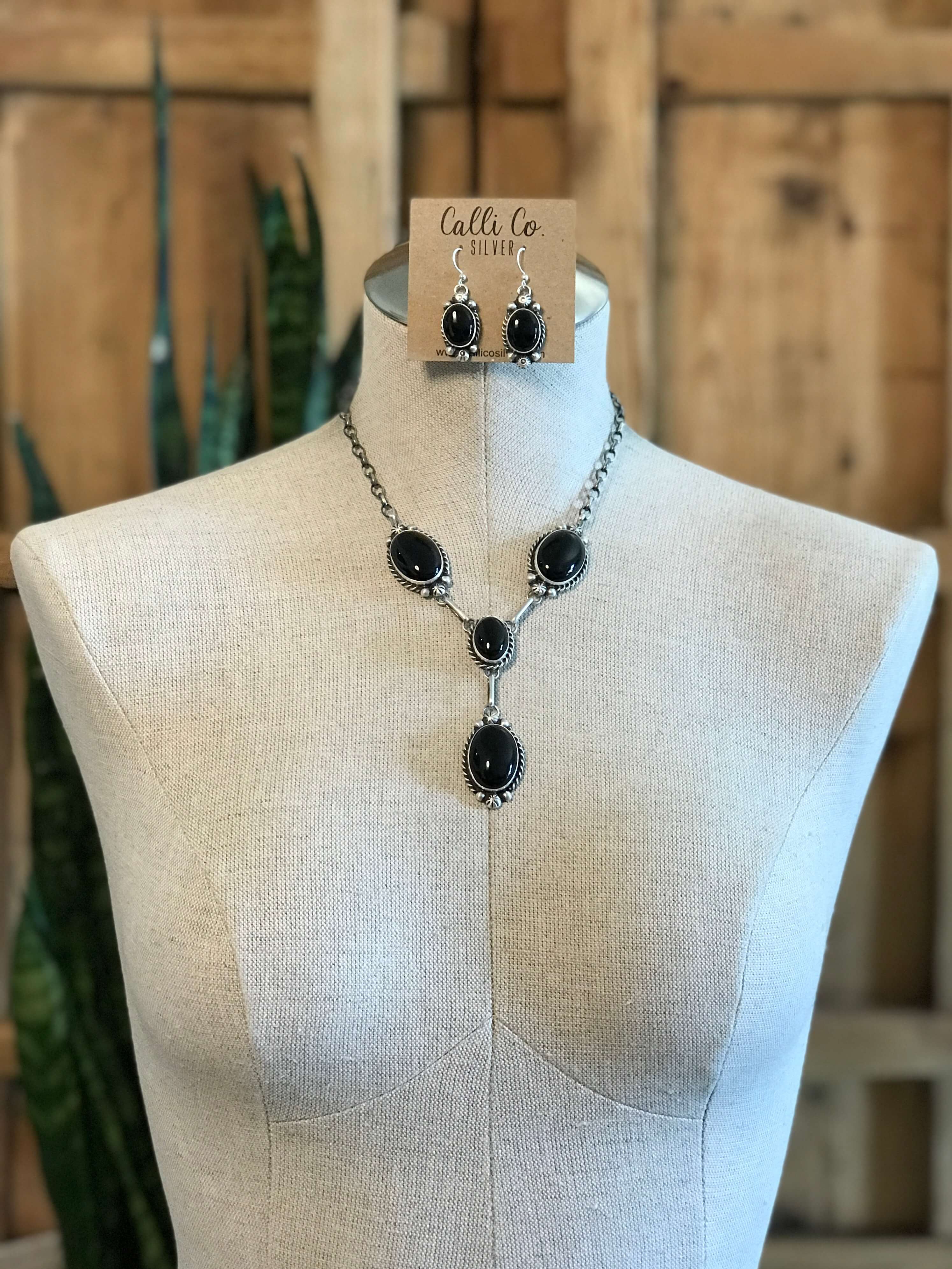 The Valor Onyx Lariat Necklace Set-Necklaces-Calli Co., Turquoise and Silver Jewelry, Native American Handmade, Zuni Tribe, Navajo Tribe, Brock Texas